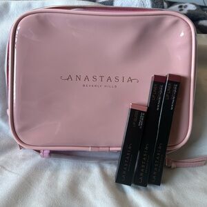 Anastasia 3 piece and bag!